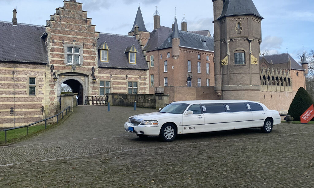 Witte Lincoln limousine huren bij Splendeur Limousines Lincoln limousine verhuur