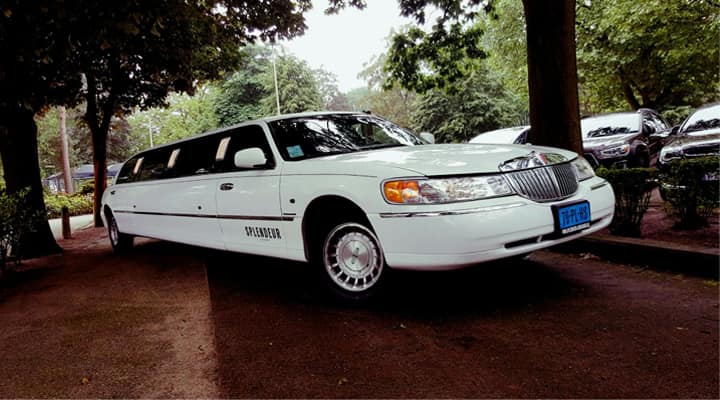 Huwelijksarrangementen Huwelijk limousine huren