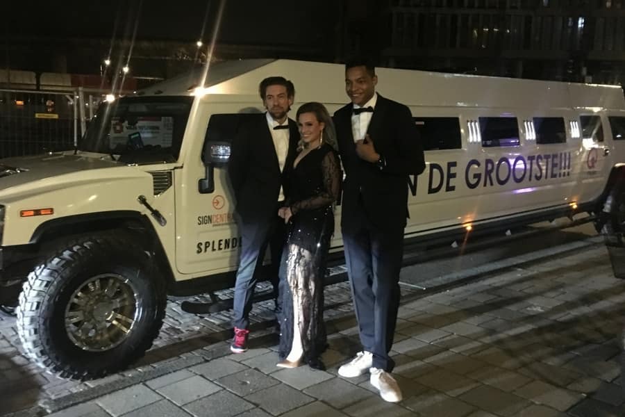 Mega Hummer limousine huren bij Splendeur Limousines 16-persoons limousine huren – Mega Hummer