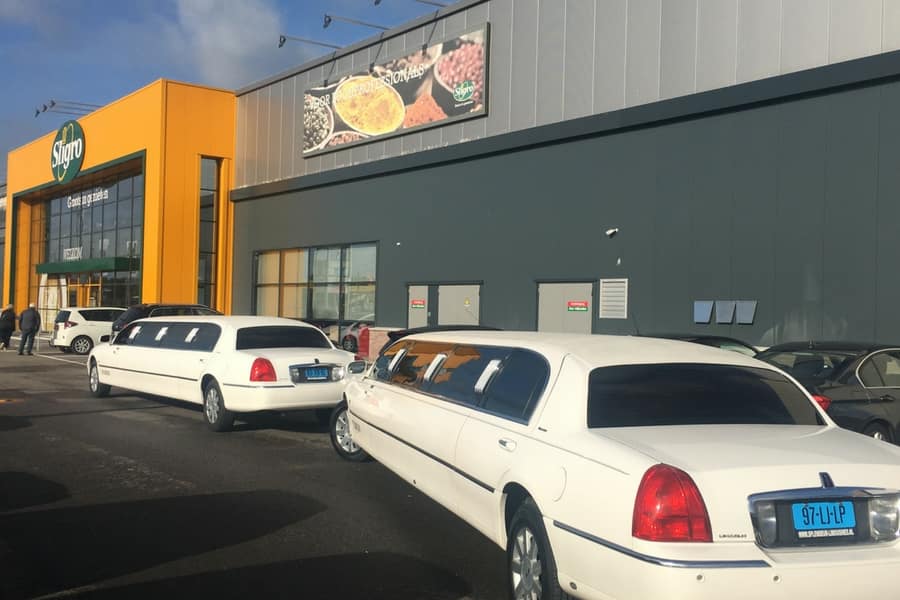 Witte Lincoln limousine huren bij Splendeur Limousines 8-persoons limousine huren – Lincoln
