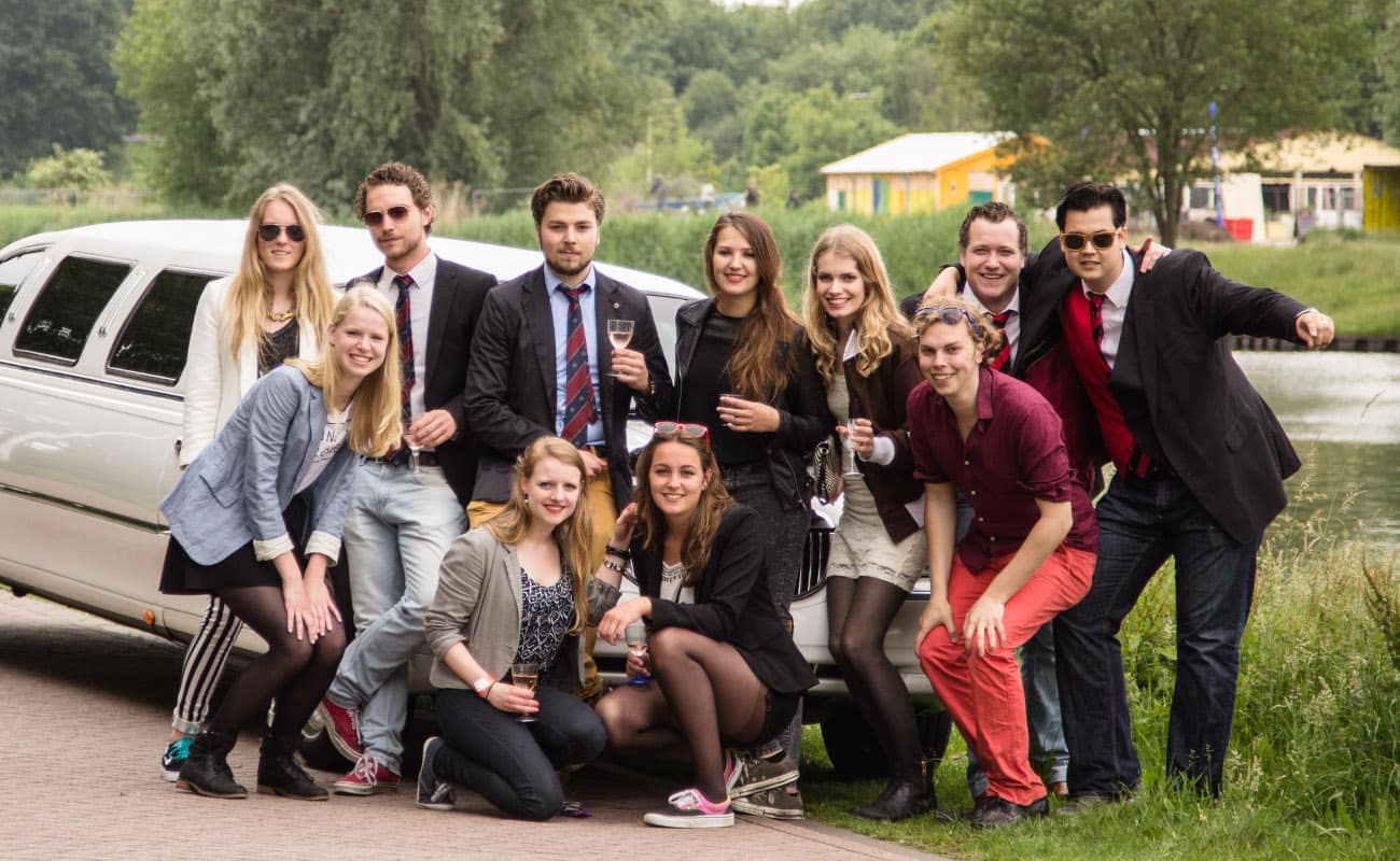 Studentenvervoer Studentenvervoer per limousine